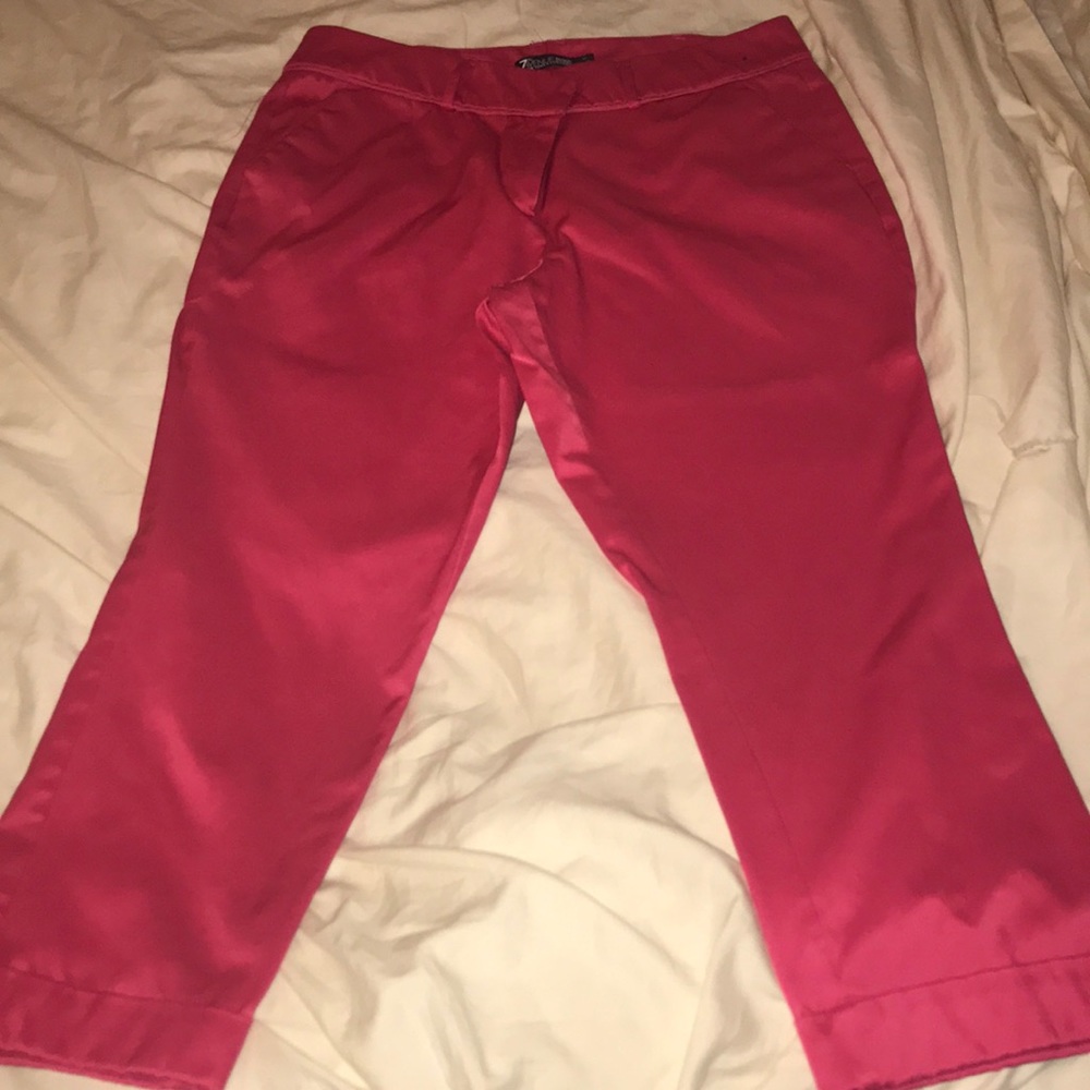 Capris, pink